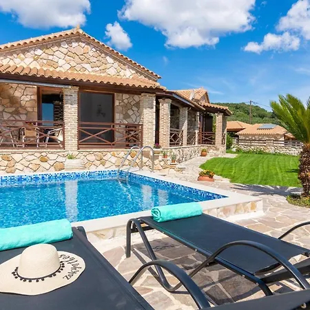 Villa La Isla With Private Pool