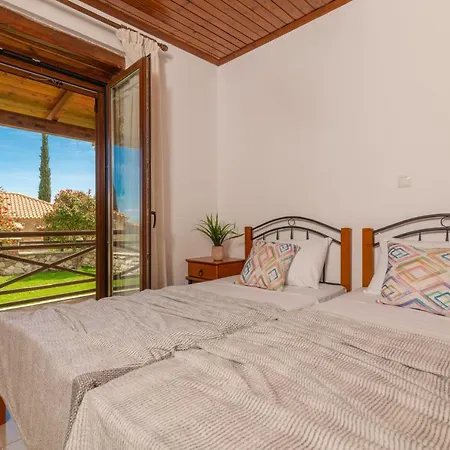 La Isla With Private Pool Mouzákion