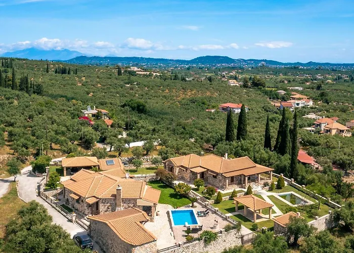La Isla With Private Pool Villa Mouzákion