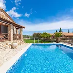 La Isla With Private Pool 빌라 Mouzákion